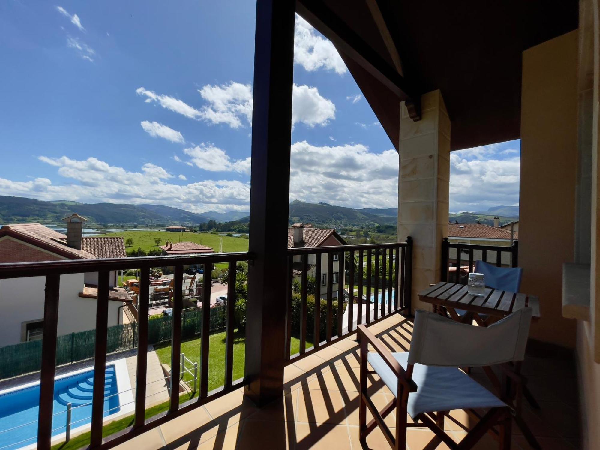 Villa Los Olivos Bárcena de Cicero Exterior foto